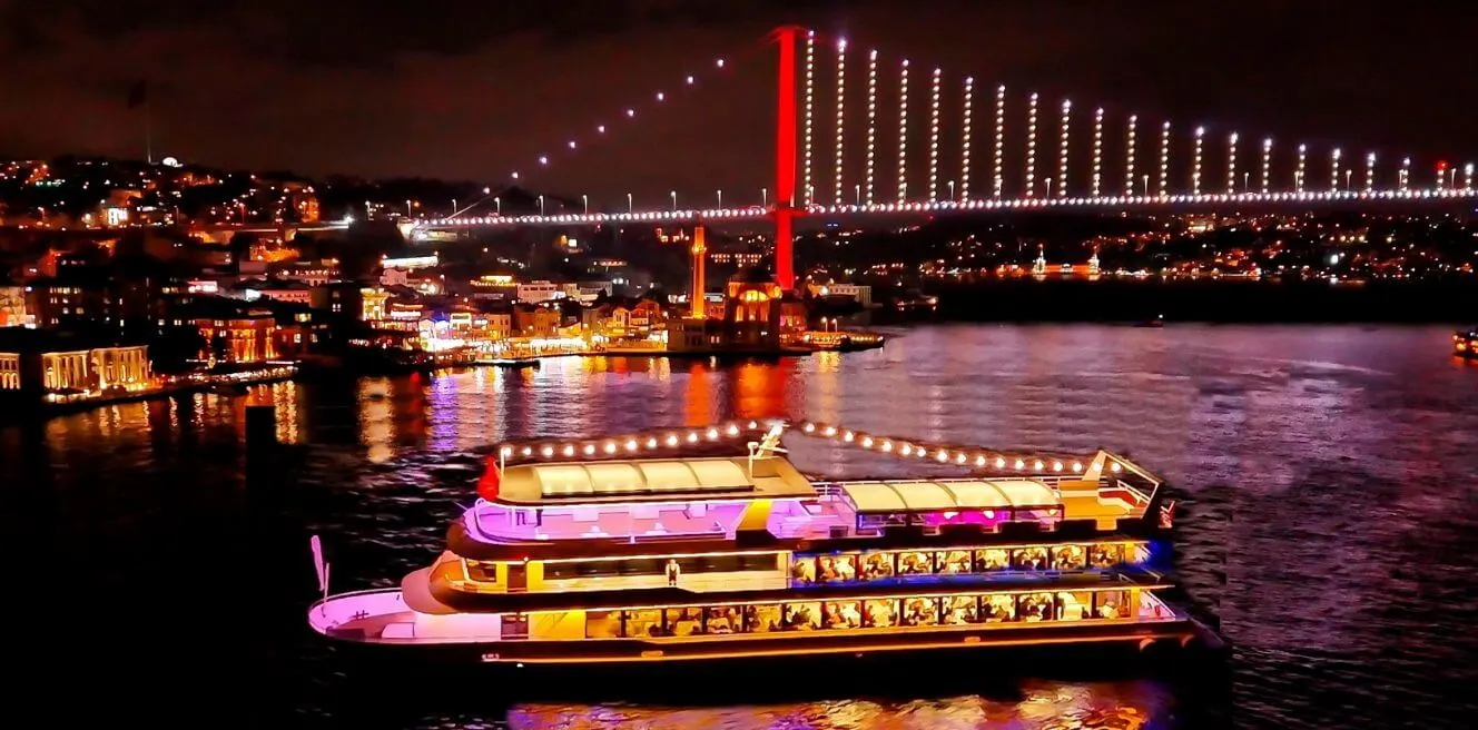 Istanbul Bosphorus Dinner Cruise With Live Shows Ticket