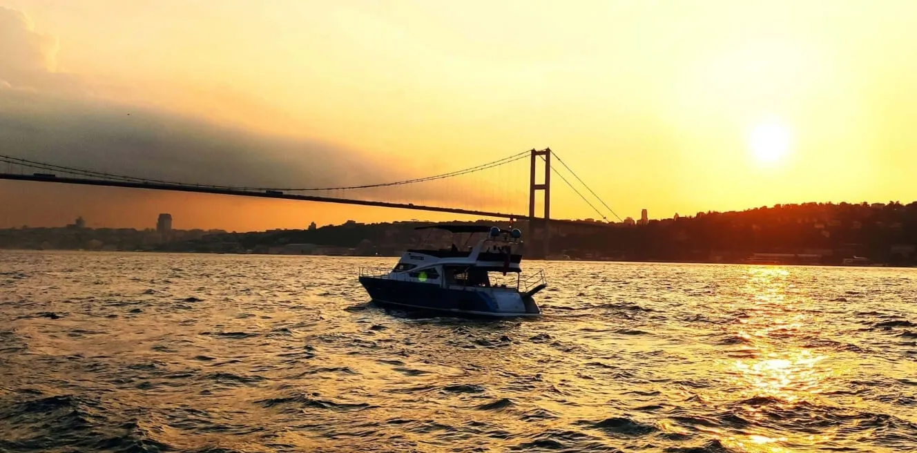 Sunset Yacht Cruise On Bosphorus 2 Hours